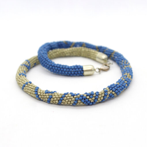 rokajlový náhrdelník modrý